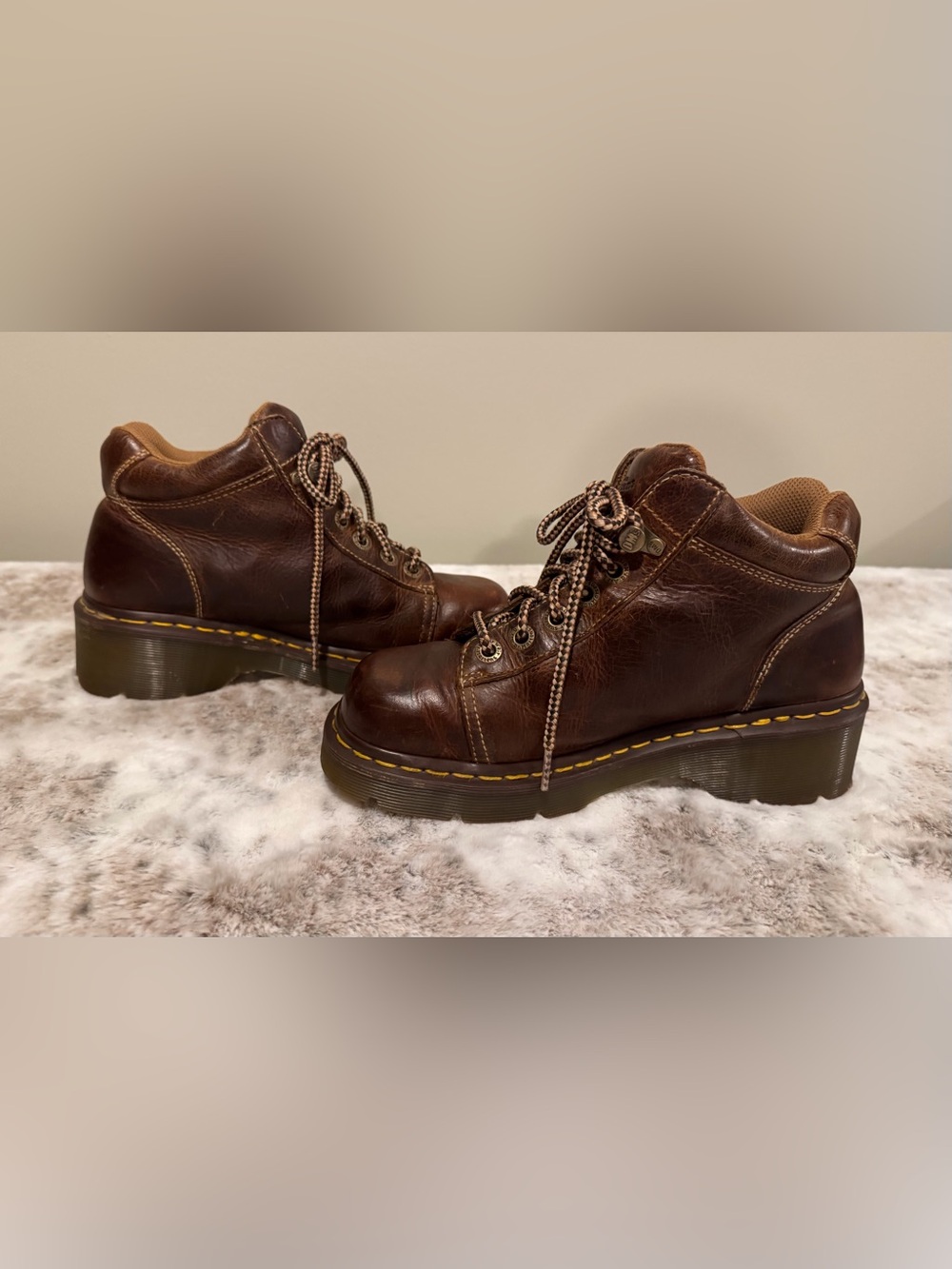 DR. MARTENS AIR WAIR TOYA Rich Brown Color Leather Boot, Great looking boots! - Picture 3 of 11